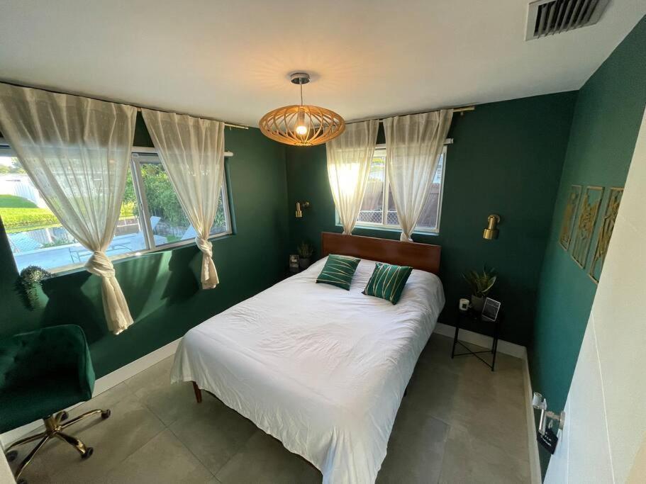Villa Modern Pool On The Near Hardrock Fll Airport Davie